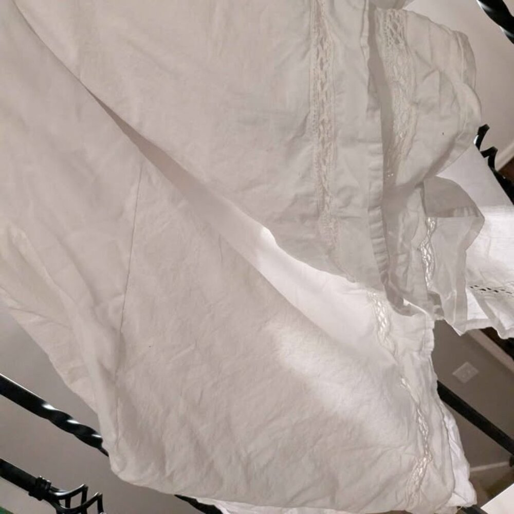 100% Cotton White King Bedskirt with Lace Detailing